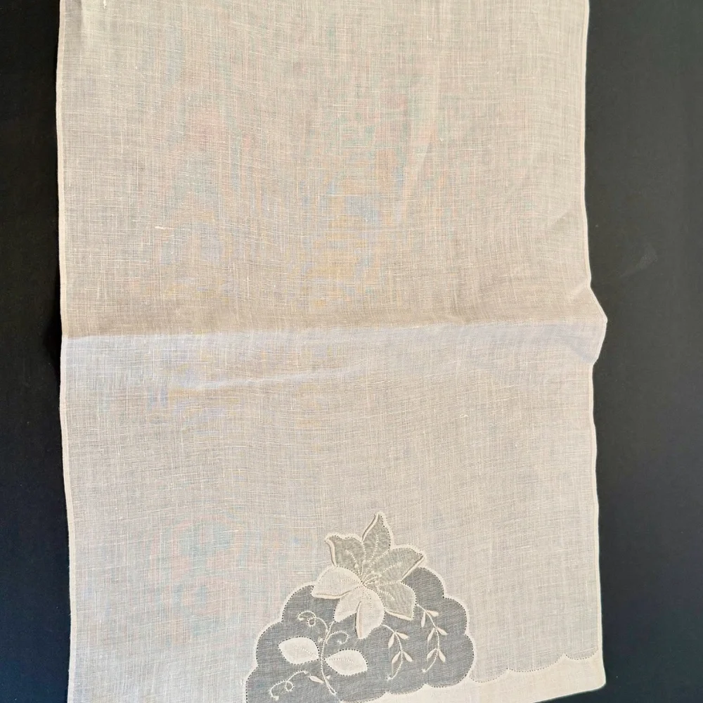 Pair Vintage Beige Madeira Linen & Organza  Fingertip Towels